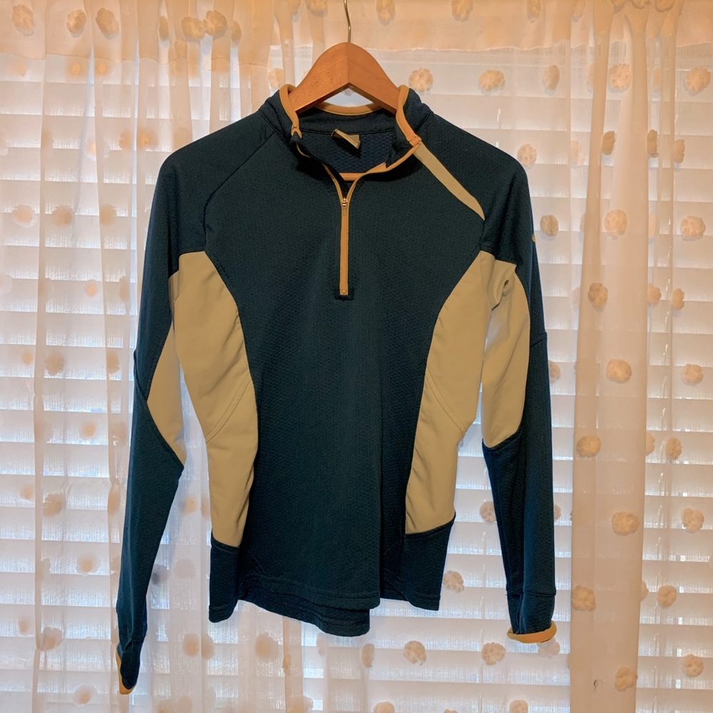 women’s nike pullover